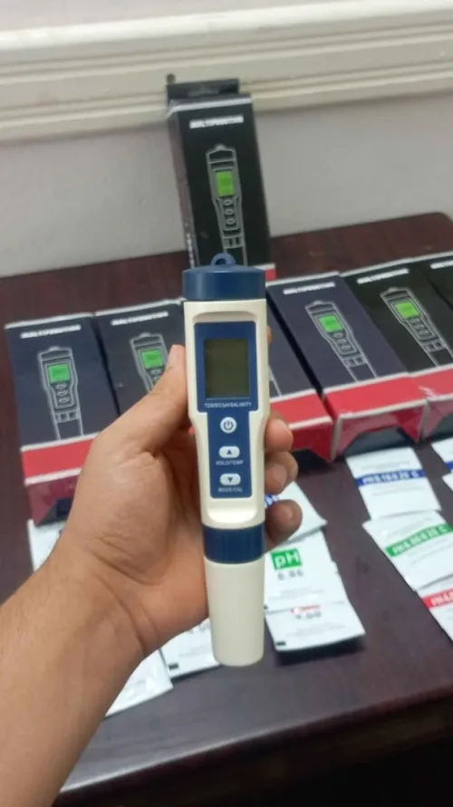 Testeure TDS/PH/EC/SALT/TEMB