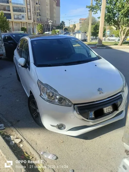 Peugeot 208 2015 Allure