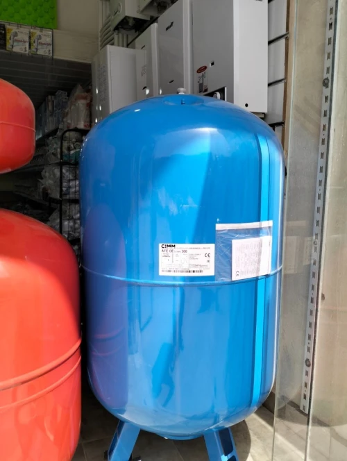 Vase d'expansion . Ballon de supression 
