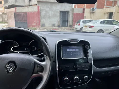 Renault Clio 4 2015 Limited 2
