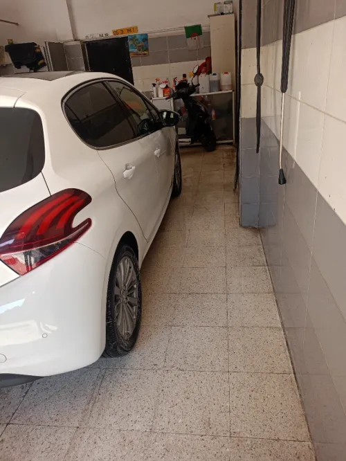 Peugeot 208 2019 Allure Facelift
