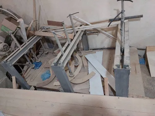 Machine de menuiseries bois  عتاد نجارة الخشب
