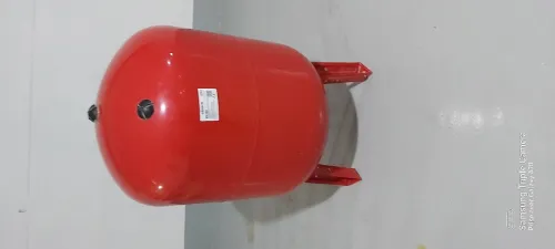 Vend vase d expansion Italie