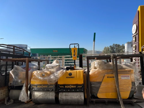 ROULEAU COMPACTEUR / 2 CYLENDERS 840KG - CONDUCTEUR /  2 CYLENDERS 860-730KG / 1 CYLENDER 298KG
