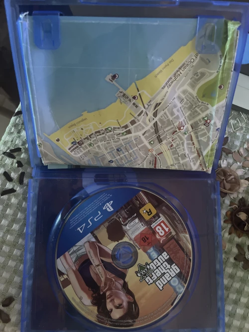 Lot de 3 jeux PS4 originaux (FC 24 / GTA 5 / Battlefield 1)