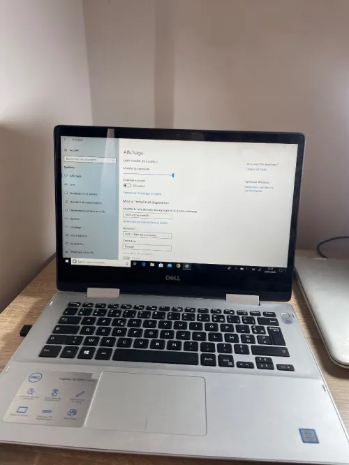 Pc portable 2in1  tablette aussi