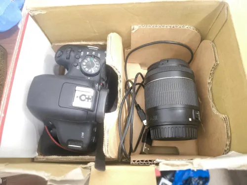 Canon 750D