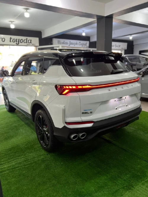 Geely Coolray 2025 Geely
