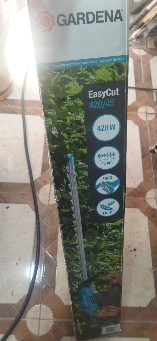 Scie élagueuse électrique marque gardena