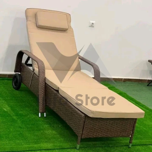 CHAISE LONGUE EN OSIER AVEC ROULETTE IMPORTATION MALAISIE 