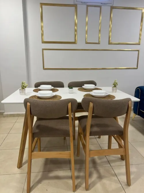 Table de cuisine avec 4 Chaises