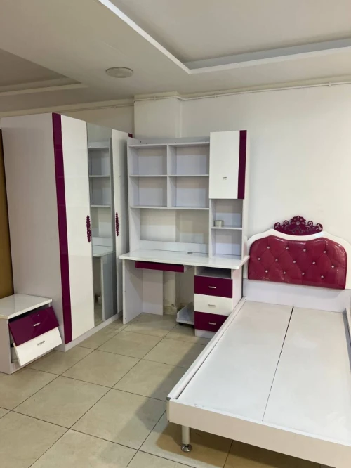 Chambre pour fille Ensemble complet Importée