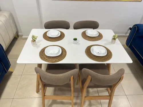 Table de cuisine avec 4 Chaises