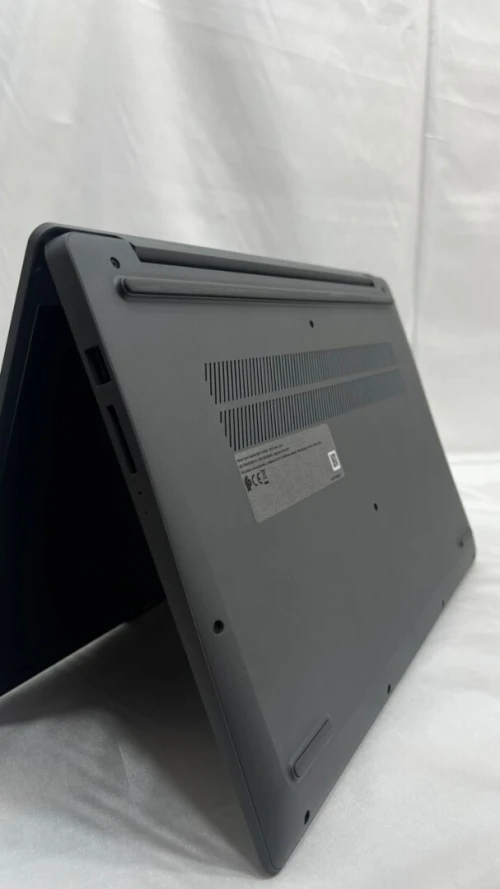 Lenovo IdeaPad Slim 3 15IRU8