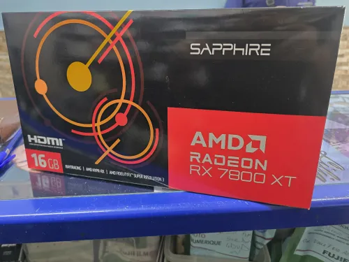 radeon RX 7800 XT + Ryzen 5700 X  + Corsair vengance RGB Pro 16 Go