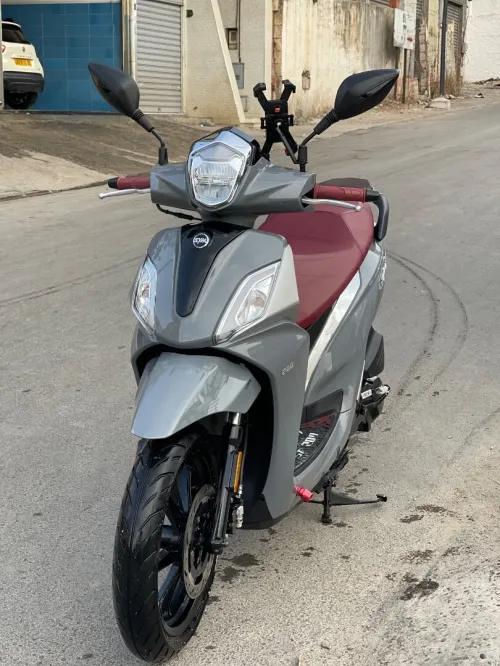 Sym St cbs 2024