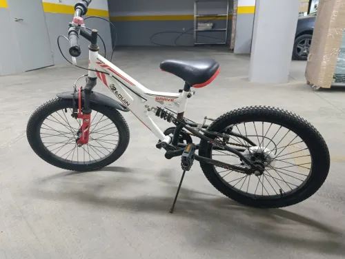 Vélo requin 20 pouce