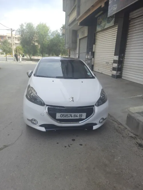 Peugeot 208 2014 Allure