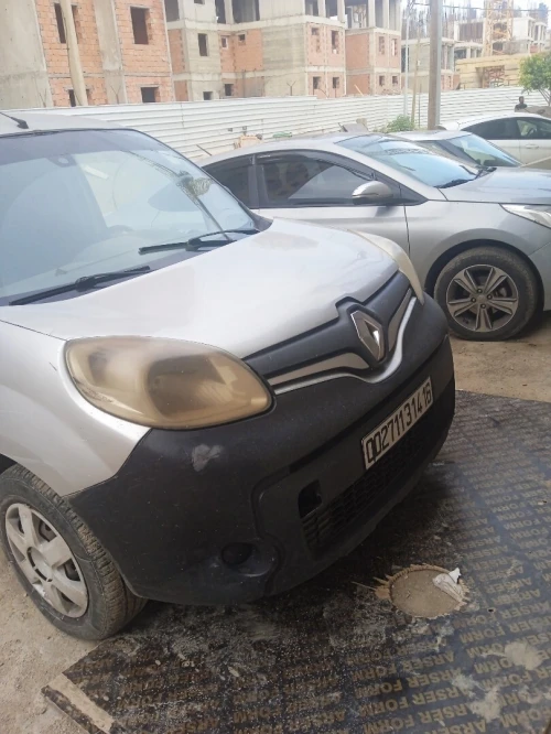 location Kangoo sans chauffeur 