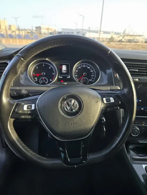 Volkswagen Golf 7 2018 Confortline