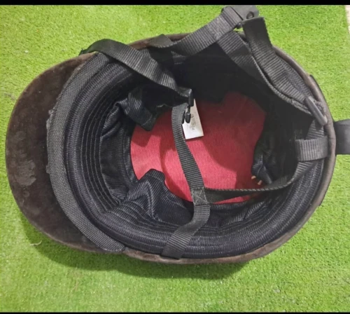 Bottes équitation enfant Noire Tailles 32 / Casque d'équitation (bombe)