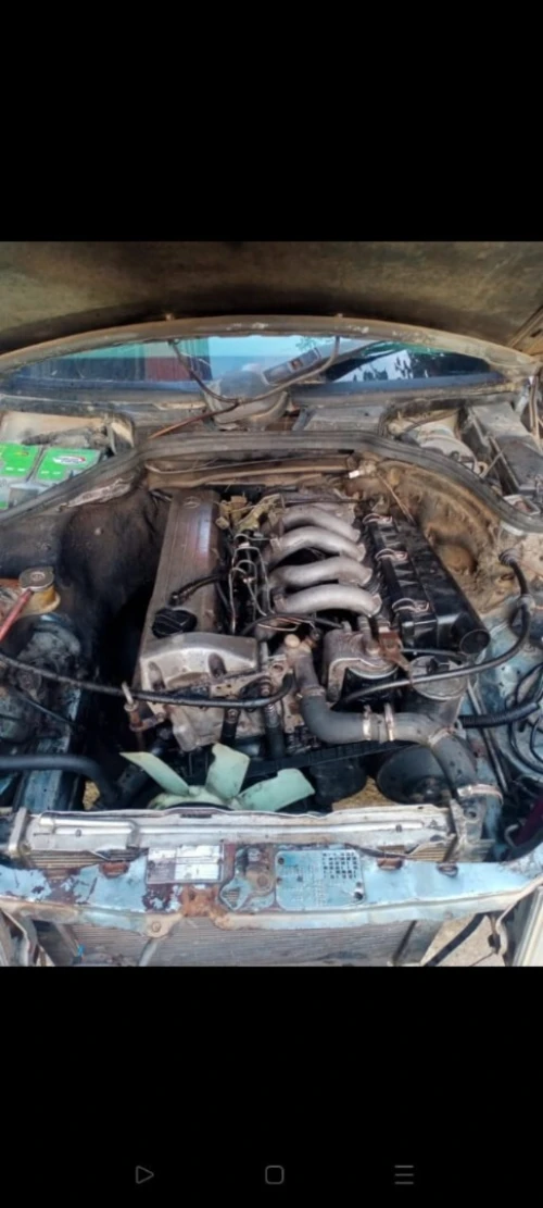 Mercedes 250D 1986 