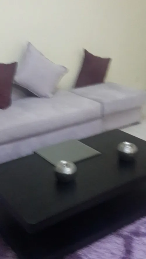 Salan a manger. Table + bahut