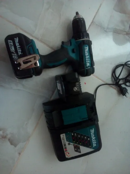 Visseuse Makita