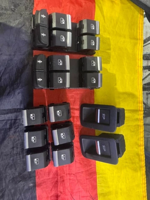 Disponible pièces détachées pour Audi q7 vw Porsche Cayenne