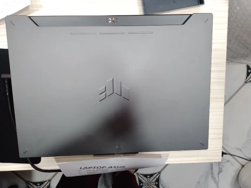 LAPTOP ASUS