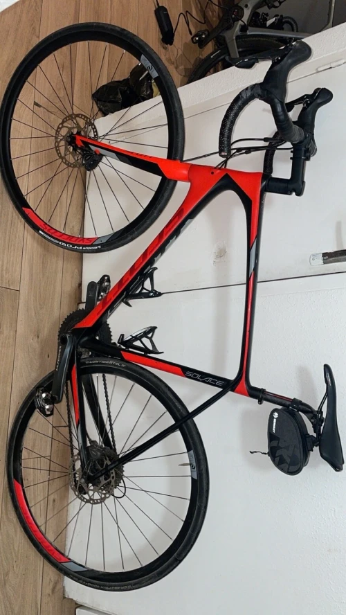 Vélo de course scott