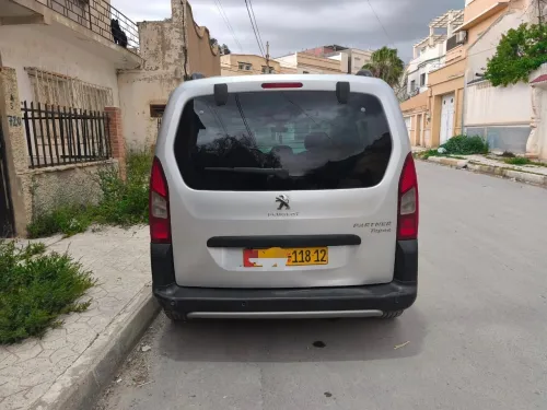 Peugeot Partner 2018 Nouveau Outdoor