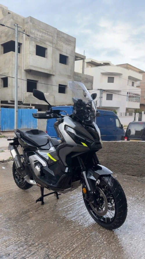 Honda X adv 2025