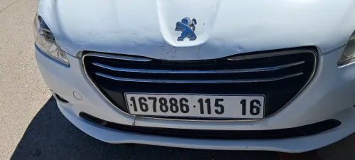 Peugeot 301 2015 Allure