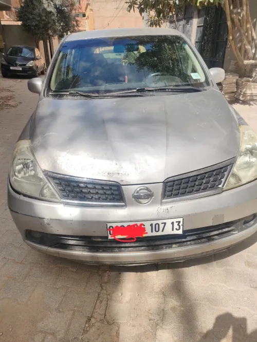 Nissan Tiida 5 portes 2007 Tiida 5 portes