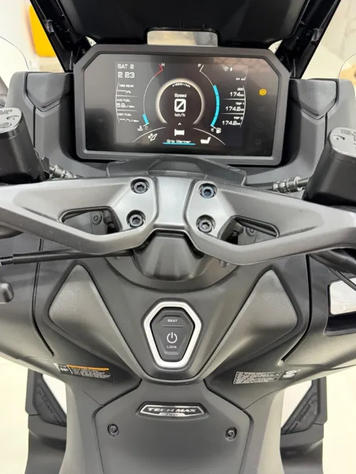 Yamaha T max 2026