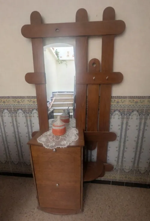 Meuble a chaussures en bois d origine Indonésie avec miroir et porte manteau