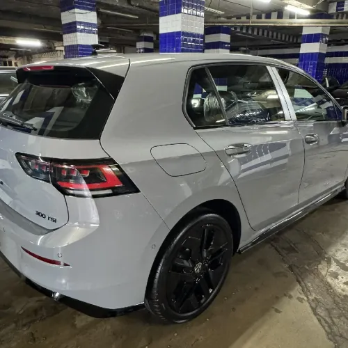 Volkswagen Golf 8,5 2025 R line