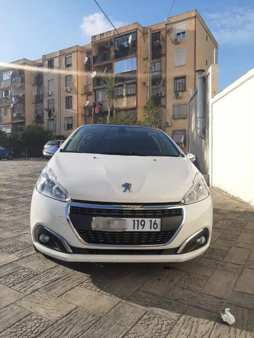Peugeot 208 2019 Allure Facelift