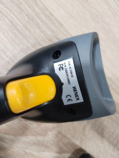 LECTEUR CODE A BARRE HENEX HC-3206 2D QR AVEC FIL