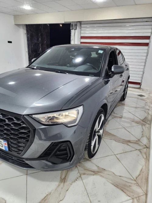 Audi Q3 2022 Q3