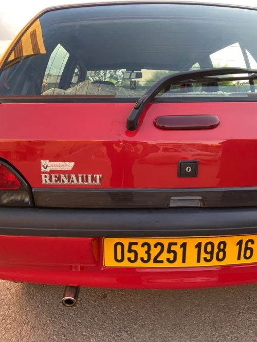 Renault Clio japoniya 1998 