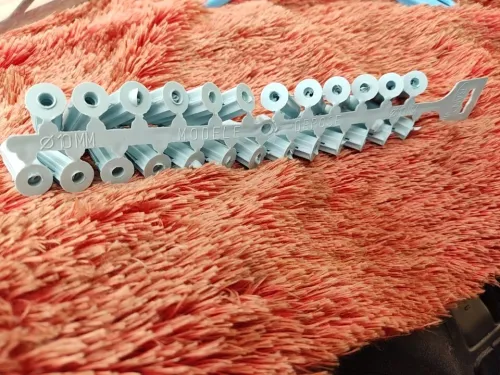 Chevilles en plastique diamètre 08 et 10 de bon qualité (gros et détail