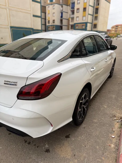 MG MG5 2026 