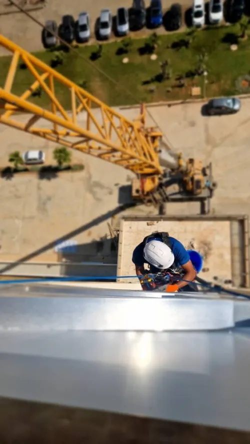 Travaux en hauteur et access difficile, instalation ligne de vie 