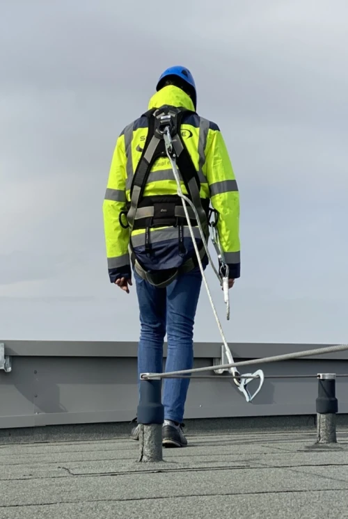 Travaux en hauteur et access difficile, instalation ligne de vie 