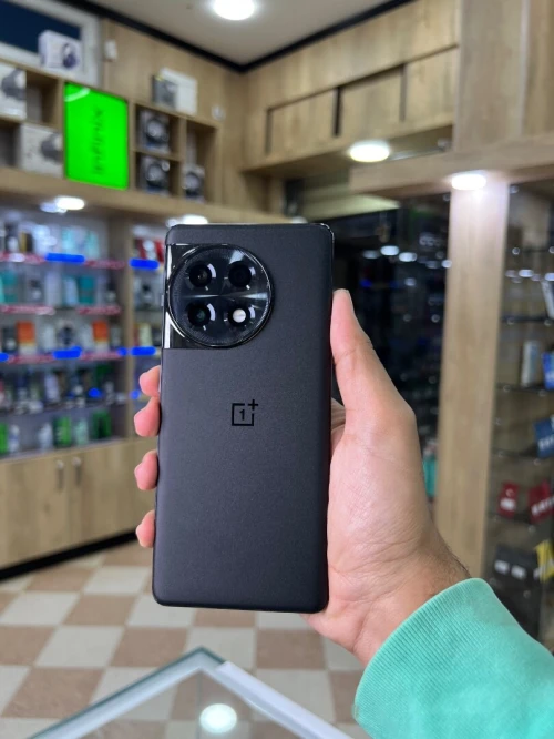ONE PLUS 12R 12/256gb 
