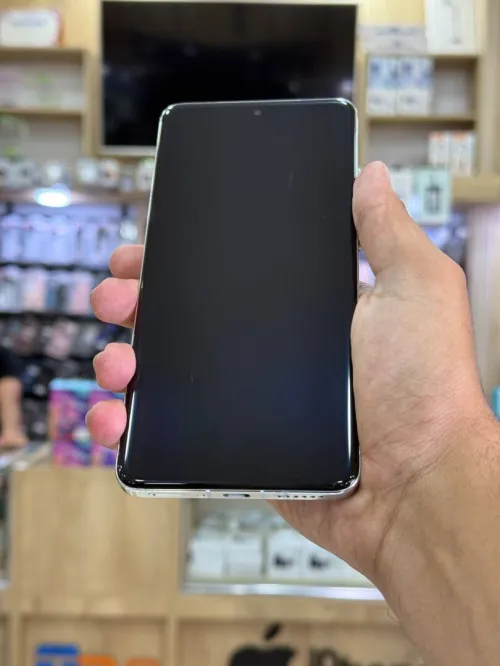 Vivo X200 Pro 1TB 16GB RAM Batterie 96% 