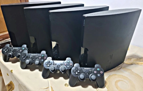 4 habat playstation 3 slim 