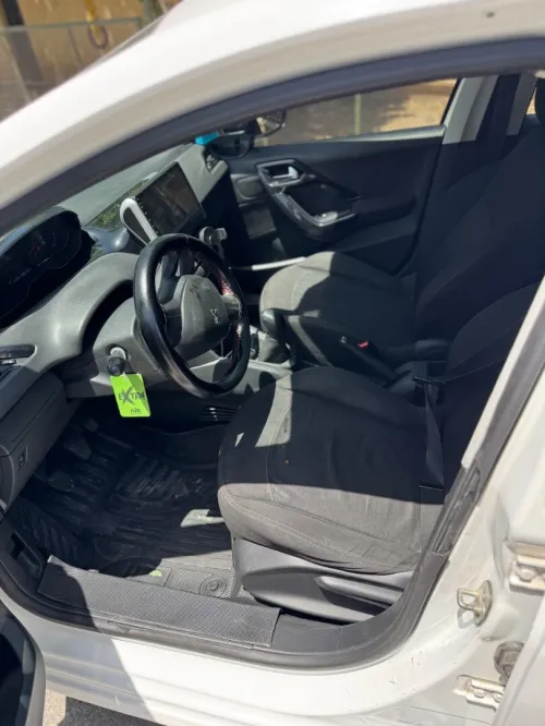Peugeot 208 2013 Access